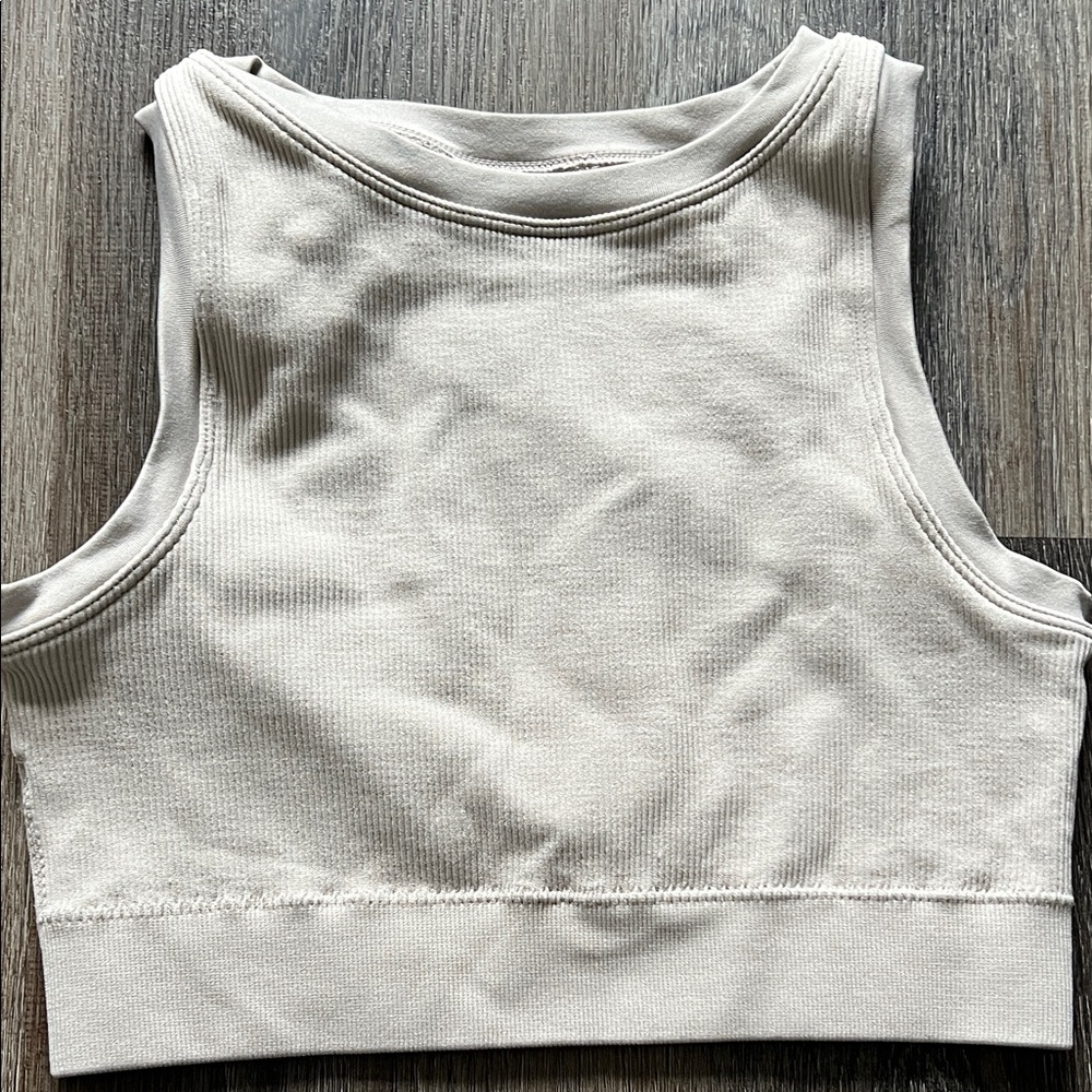 (4) Pro Fit Sleeveless Top